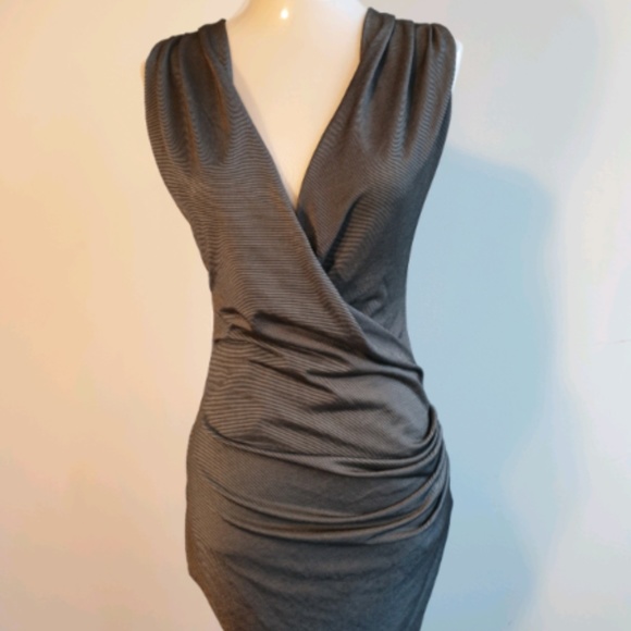 NWT Missguided silver gray sleeveless wrap dress - Picture 1 of 3